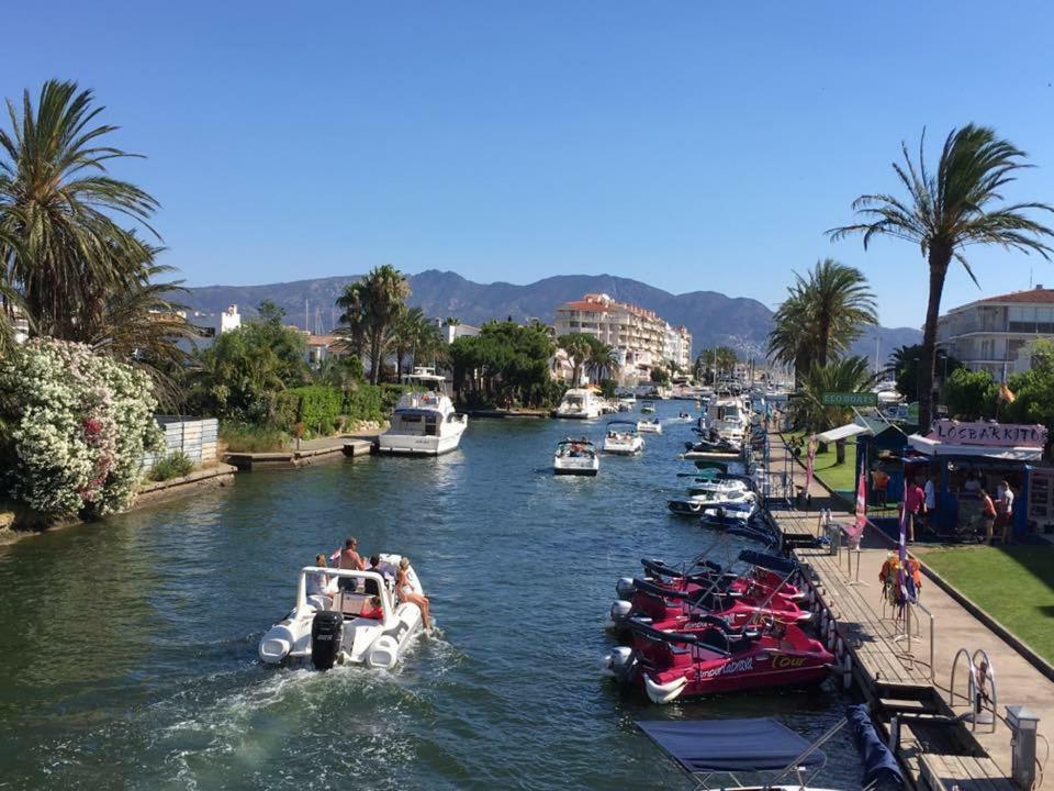Maison De Vacances A Empuriabrava "Oasis" Villa Kültér fotó